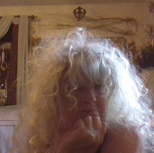 Meet your Posher, Priscilla